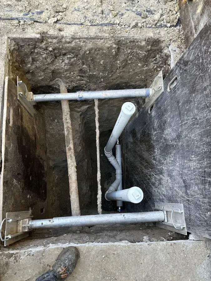 Experienced plumber completing Drain Cleaning work in Todd Creek